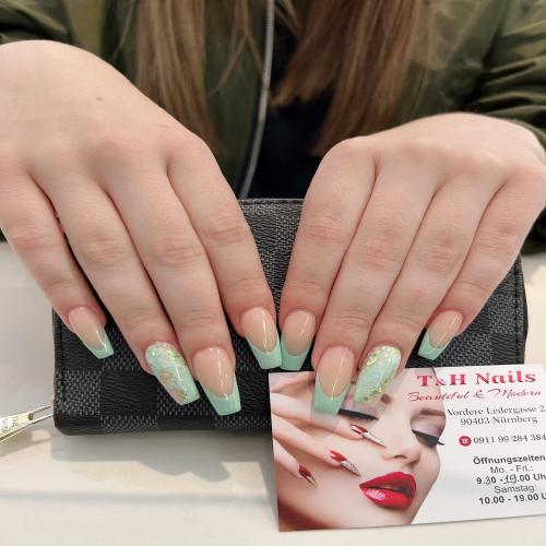 TH Nail & Beauty Frankencenter 4