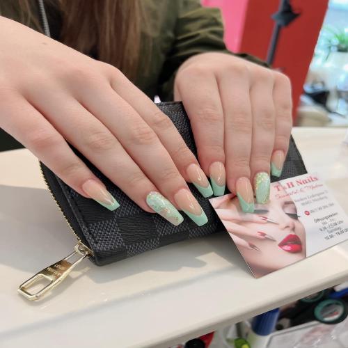 TH Nail & Beauty Frankencenter 8